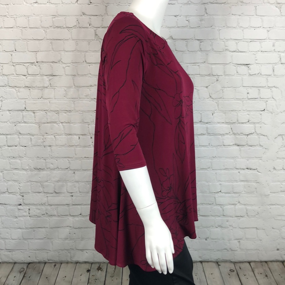 Alfani Cranberry & Black Floral 3/4 Sleeve Top 1X - Picture 3 of 4